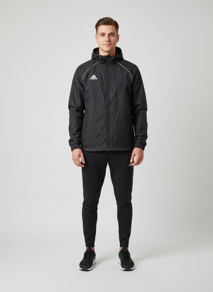 דוגמן לובש את המוצר