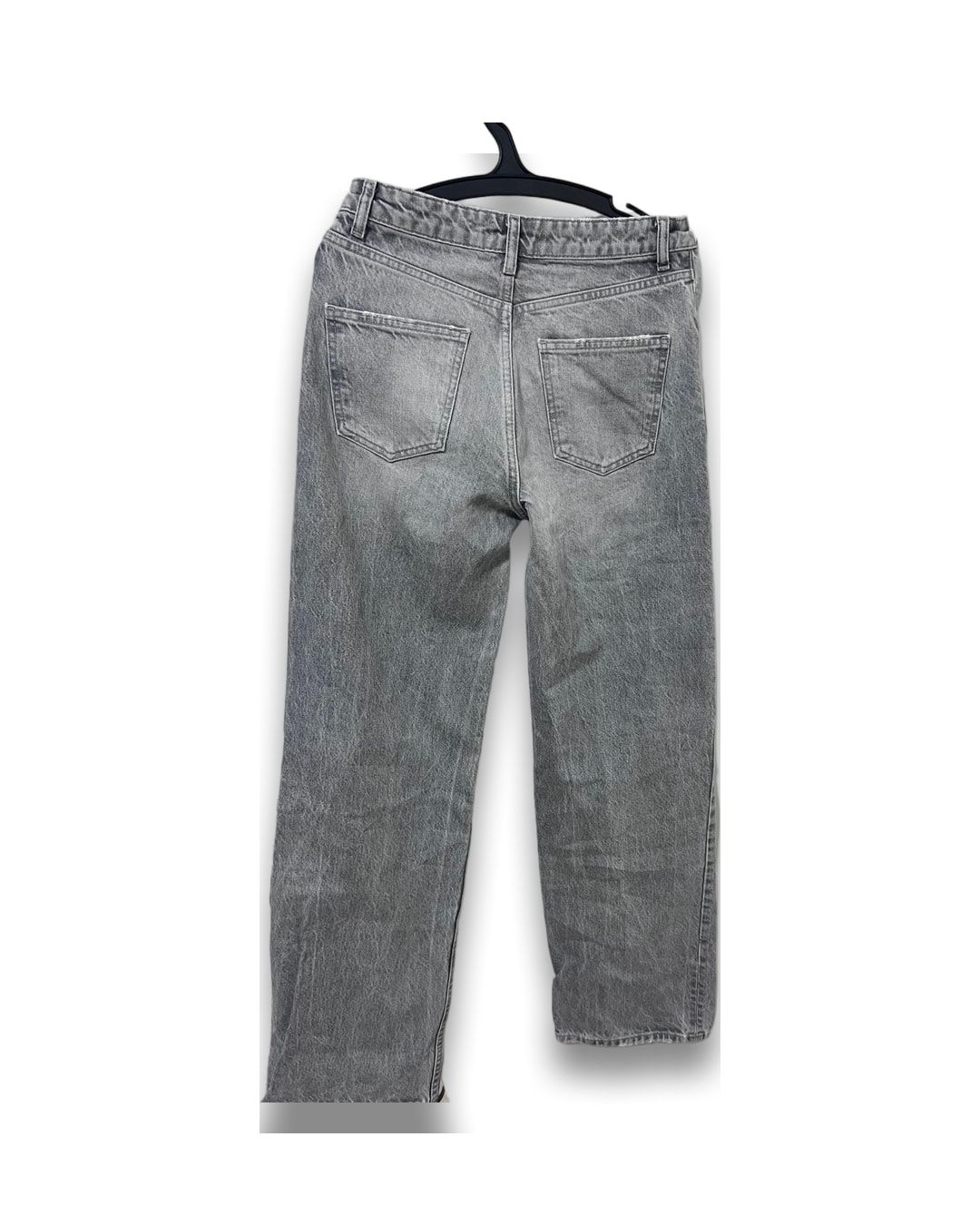 ג'ינס אפור בגזרה ישרה של ZARA