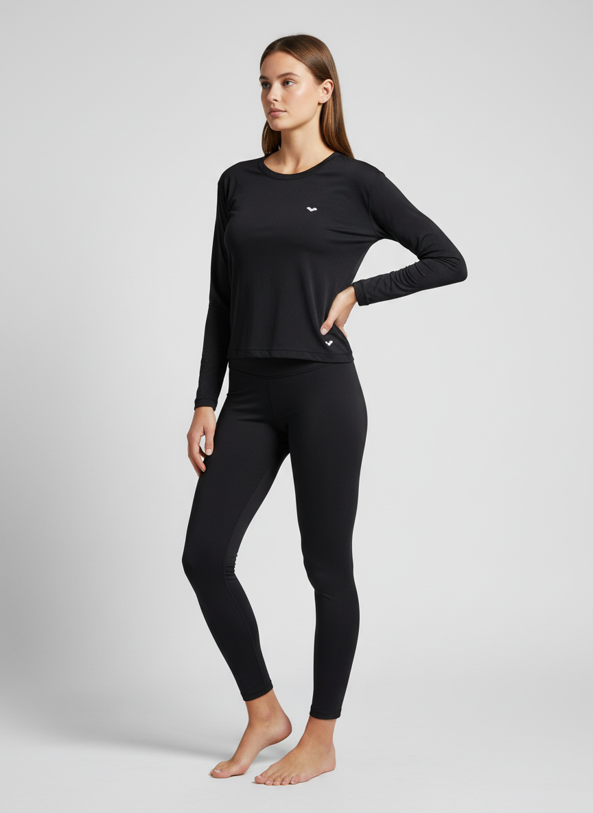 דוגמן לובש את המוצר