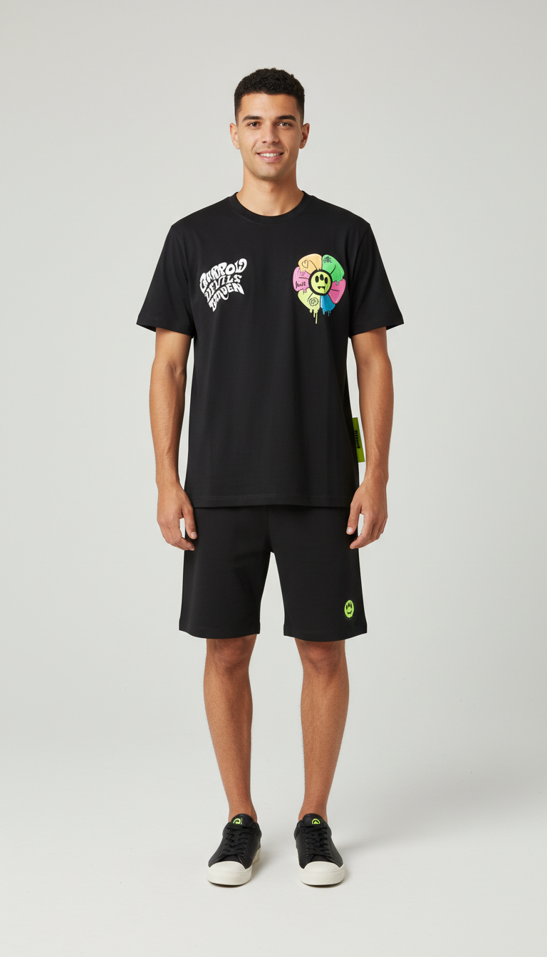 דוגמן לובש את המוצר