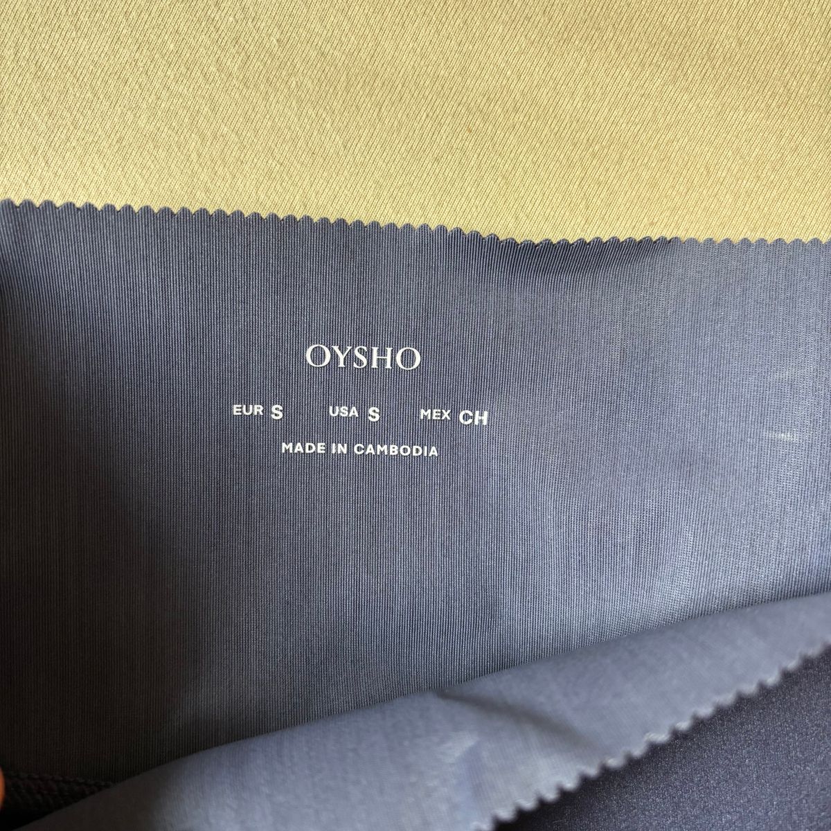 חצאית מיני ספורטיבית כחולה נייבי Oysho