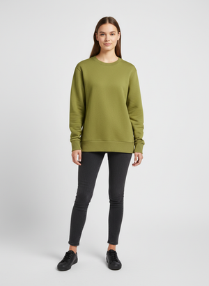 דוגמן לובש את המוצר