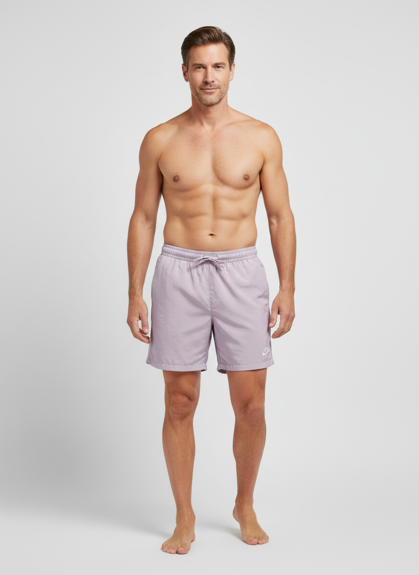 דוגמן לובש את המוצר