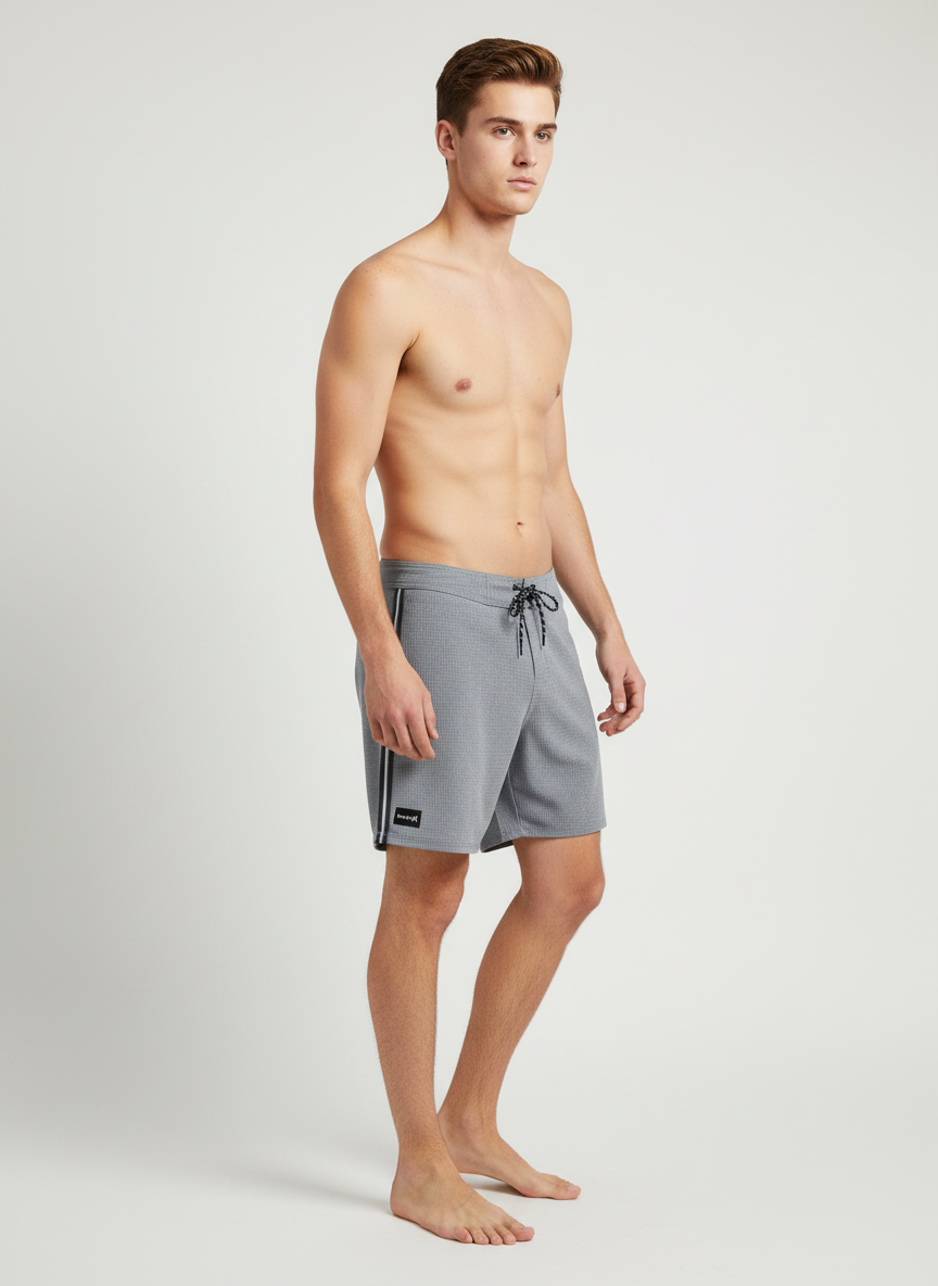 דוגמן לובש את המוצר