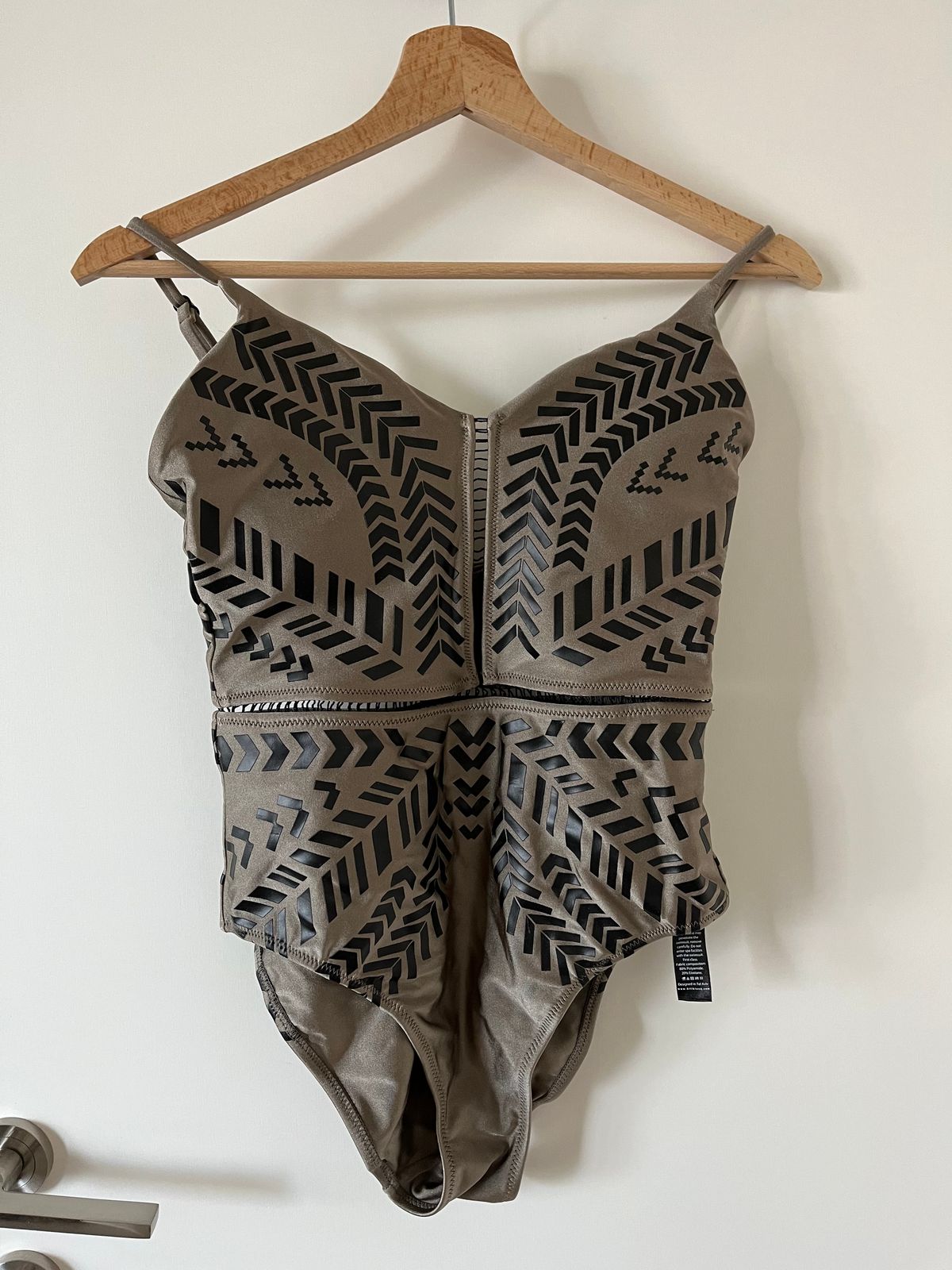 Product photo 1